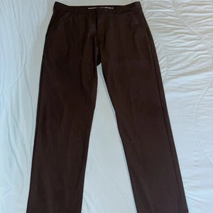 Men’s Rhone Commuter Pants 34x33 Classic Fit Dark Brown Cacao - Picture 1 of 11