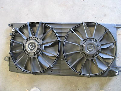 VENTILADOR RADIADOR CADILLAC SEVILLE 1999-2000-2001-2002-2003-2004  Foto 1 de 2