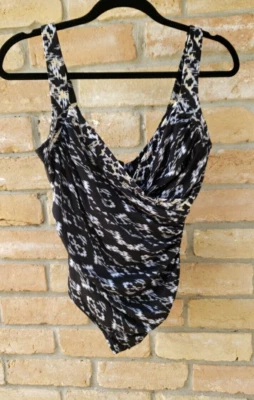 Traje de baño Miraclesuit talla 10 Labyrinth Sanibel blanco y negro de una pieza 6531163 con aros Foto 1 de 4