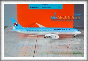 JC Wings 1:200 Korean Airlines Boeing 787-9 Dreamliner "HL7206" EW2789004 - Picture 1 of 5