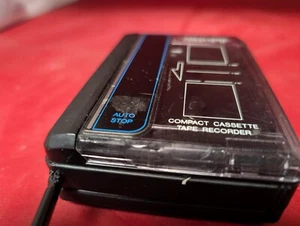Realistic Minisette-19 Mono Walkman Cassette Tape Player Recorder - Picture 1 of 3