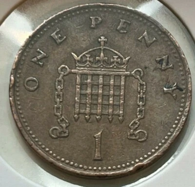 Moneda de 1 centavo de la reina Isabel II de Gran Bretaña 1986 (#C71) ¡Bonita! Foto 1 de 2
