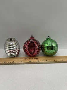 Bradford Plastic Ornaments Set Of 3 Random Styles Vintage - Picture 1 of 6