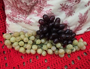 Vintage Faux Rubber Grapes Clusters Green 14" & Purple 8" MCM 1960s Decor RETRO - Picture 1 of 4