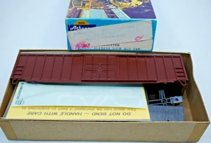 Blackhawk Custom Athearn PB-303 HO Central Vermont CV Box Car Kit sin construir - Imagen 1 de 3