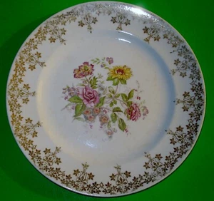 King Quality Vintage Salas Dessert Plate Fine Dinnerware 22KT Gold Made in U.S.A - Picture 1 of 6