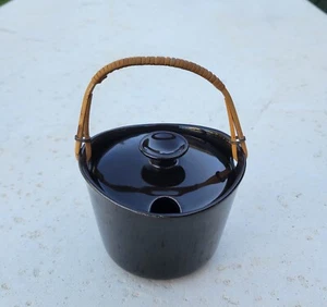 RARE BLACK ARABIA POTTERY SUGAR BOWL WITH CANE HANDLE 10-66 FINLAND c1960s - Picture 1 of 9