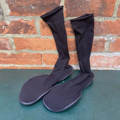 Yeezy Pods Größe 2 ungetragen schwarz Pull On Sock Sneaker Kanye West - Bild 1 von 4