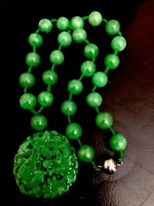 Fine Heavy Hand Carved Jade Pendant & Jade Bead Necklace - Picture 1 of 5