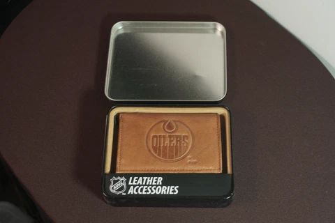 NHL Edmonton Oilers Leather Trifold Wallet Cover