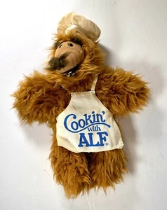 Vintage 80's Burger King Cookin w/ ALF 8" Hand Puppet Plush In Apron Chef Hat - Picture 1 of 3