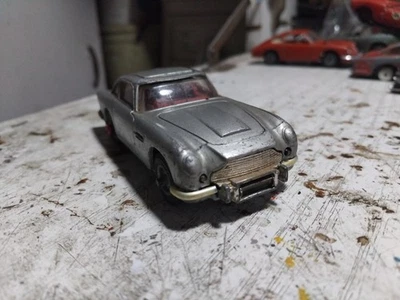 Corgi Toys 270 Aston Martin DB5 James Bond 007 1/43 - Immagine 1 di 4