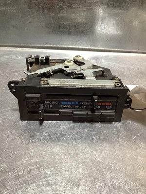 89 90 Chrysler Lebaron/Dodge Daytona кондиционер, панель управления обогревателем OEM 0482 - Изображение 1 из 4