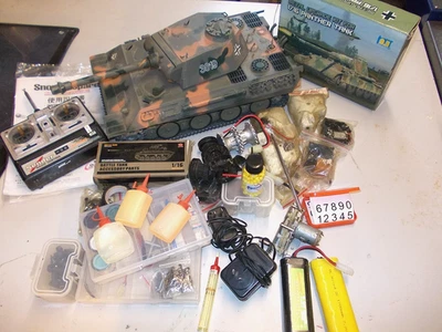 HengLong Panther Remote Controlled Tank  1/16 Metal Upgrade  Loads Spare Parts - Image 1 of 4