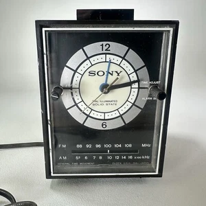 Rare Vintage SONY TFM-C390W DIAL ILLUMINATED Alarm Clock Radio 110-120 Volt - Picture 1 of 12
