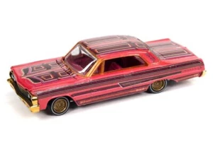 CHEVROLET Implala - Lowrider - 1964 - pink decor - Racing Champions 1:64 - Picture 1 of 6