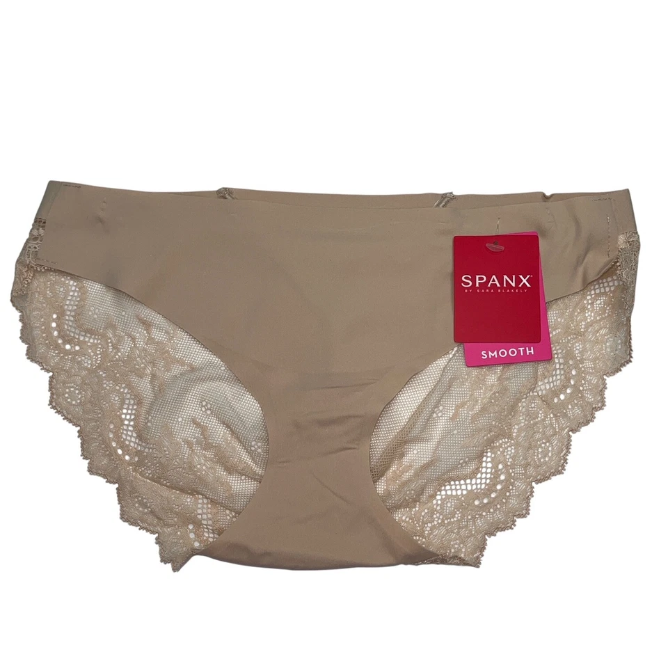 Calcinha Spanx Undie-Tectable Biquíni de Renda Floral Leve Alisamento FP2415 - Imagem 1 de 4