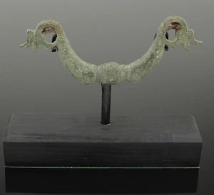 ANCIENT ROMAN BRONZE DOLPHIN HANDLE - CIRCA 2nd Century AD - Picture 1 of 1