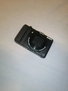 Sony Cyber-shot DSC-HX60 20.4 MP Digitalkamera - Schwarz - Bild 1 von 2