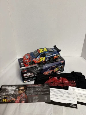 Action 1:24 2007 Jeff Gordon Dupont Phoenix Win Raced Version Impala COT Diecast - Image 1 of 4