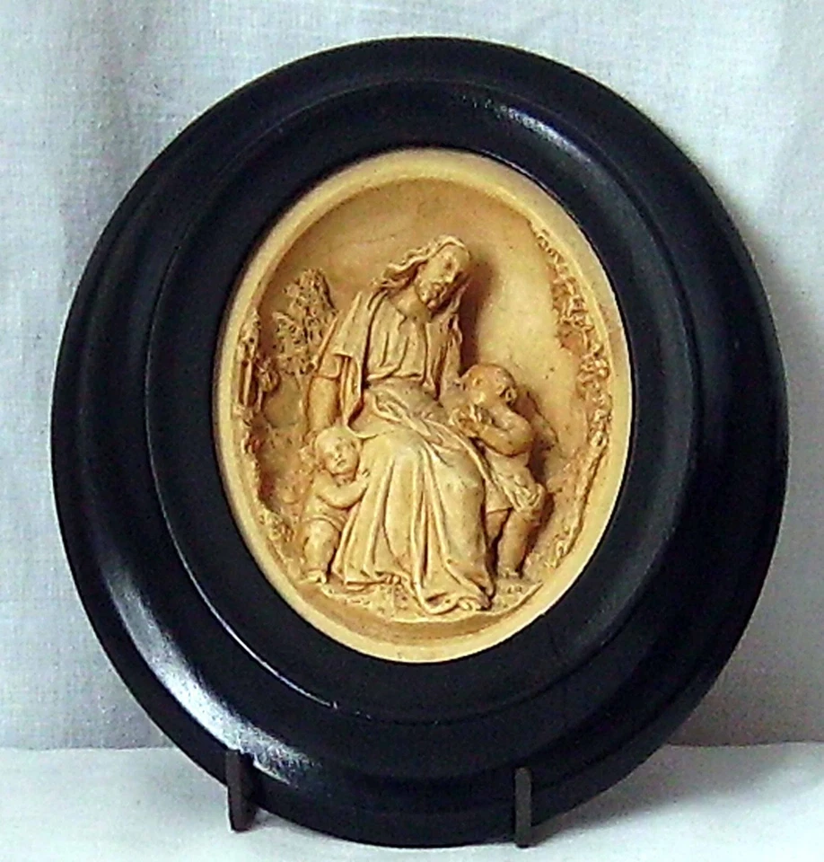 RELIEF OVAL FRAMED PLAQUE ANTIQUE - Image 1 of 4