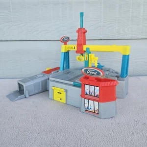 VTG Hot Wheels City World Ford Auto Assembly Track Playset Mattel 1999 - Picture 1 of 8