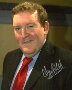 Television Autograph: NIGEL BETTS (Emmerdale) Signed Photo - Foto 1 di 1