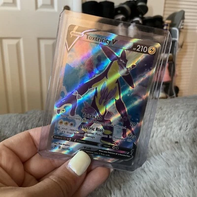 Pokémon TCG Toxtricity V Rebel Clash 182/192 Holo Full Art - Image 1 of 2
