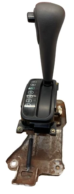 Mitsu Montero Sport 2001 - Palanca de cambios de piso - Ver fotos para ver estado y detalles Foto 1 de 4