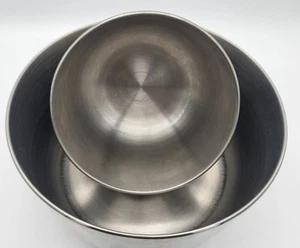 Vintage Sunbeam Deluxe Mixmaster Mixer 9" & 6" Mixing Bowls 4.5" Depth Set Of 2 - Picture 1 of 13