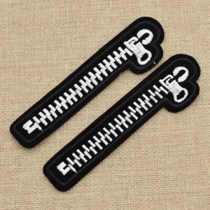 2PCS Zipper Patches Iron on Sewing Applique Clothing Bags Hats Badge DIY Decor - Picture 1 of 5