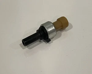 22443498 Air Pressure Sensor Genuine Volvo Mack NEW! FREE SHIPPING! - Picture 1 of 7