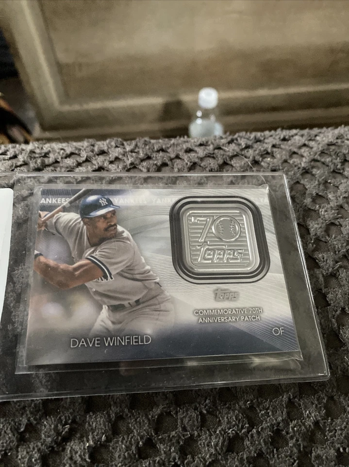 DAVE WINFIELD #T70P-DW | 2021 Topps Update Series LOGO PATCH Relic Card Yankees - Image 1 of 1