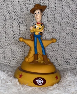 Mesa Sheriff Woody Toy Story 4 Disney Pixar amarillo claro nocturno 8,5 pulgadas - Imagen 1 de 3