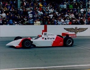LD71-40 2004 Originalfoto HELIO CASTRONEVES Team Penske INDY 500 WIN Track Action - Bild 1 von 2