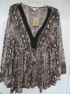 NWT  ROMANTIC GYPSY V-neck  Angel sleeve Tie front  Ruched Brown Top Tunic 1X - Image 1 of 4