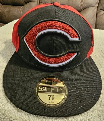 New Era Cincinnati Reds Heritage Collection Chenile Patch 7 3/8 Fitted Hat - Image 1 of 4