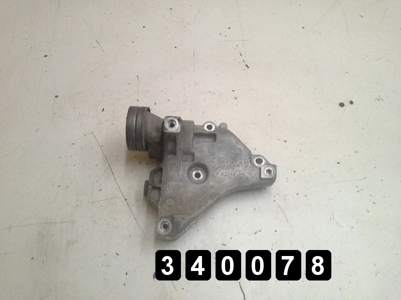 2009 VW SCIROCCO SUPPORT MOTEUR SUPPORT DE TRANSMISSION MOTEUR 03C903143B - Photo 1/4