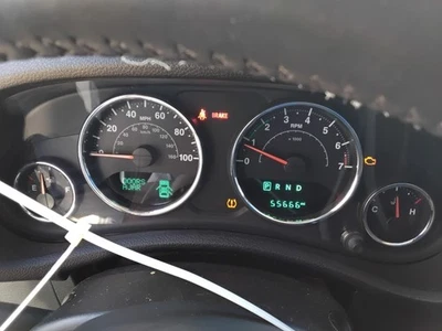 Jeep Wrangler 2016 equipo original velocímetro calibre grupo 55 k millas Foto 1 de 4