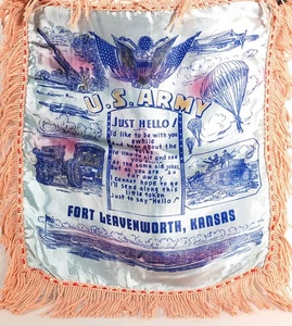 Vintage WWII Sweetheart U.S. ARMY FORT LEAVENWORTH KANSAS Souvenir Pillow Case  - Picture 1 of 12