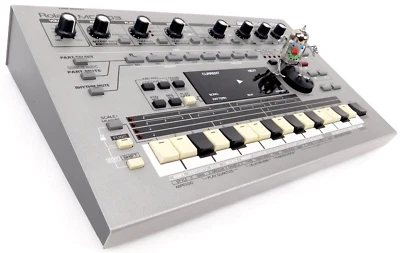 Roland MC-303 Synthesizer 303 808 909 Jupiter + Top Zustand + 1.5J Garantie - Bild 1 von 4