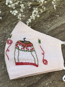 Máscara facial de lino bordada reutilizable de tela lavable hecha a mano de Navidad-Alta Q - Imagen 1 de 1