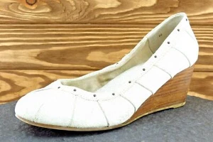 Seychelles Size 8.5 M White Almond Toe Wedge Synthetic Women - Picture 1 of 9