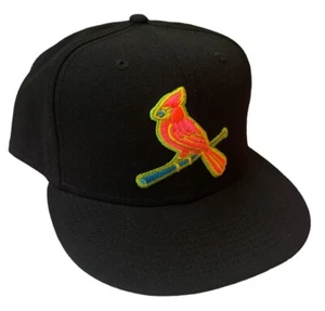 New Era St. Louis Cardinals Black Glow Undervisor 59FIFTY Fitted Hat 8 Neon - Picture 1 of 9