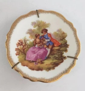 Very Lovely Vintage 60's Limoges Miniature Courting Couple 4” Plate It/409 - Picture 1 of 6
