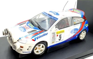 Autoart 1/18 Scale 80012 - Ford Focus WRC 2000 Night Race McRae #5 RMC - Picture 1 of 5