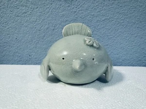Brenda Van Soi Ceramic Pottery Fish with Flower - Picture 1 of 11