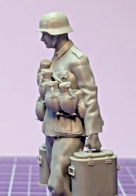 Deutscher Soldat "Truppenverpflegung" WW2  No.1  Scale 1:16 - Bild 1 von 4