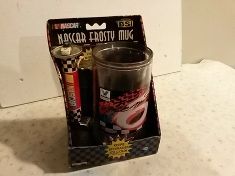 Mark Martin NASCAR Frosty Mug 1998 issued NOS in box BSI Cover