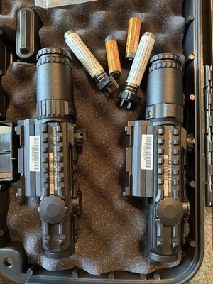 *UNUSED* Tactical Police Surplus Scope Leupold Mark 4 CQT Like Red Dot * Amber - Image 1 of 4